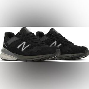 New Balance 990v5 black • size 9